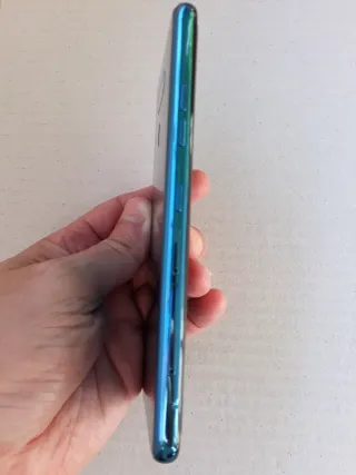 LG Q60 64GB  "NO NEGOCIABLE"