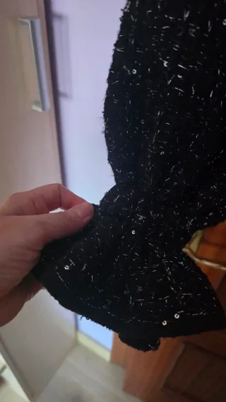 Jersey negro con hilitos plateados