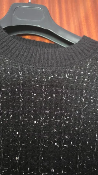 Jersey negro con hilitos plateados