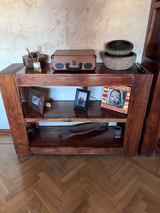 Mueble de salón de madera