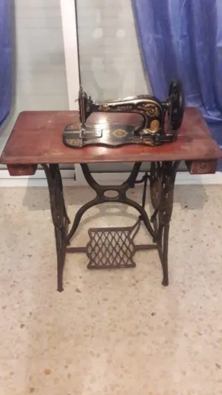 Máquina de coser Singer antigua ref: 629697-708697