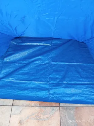 Parasol de playa azul