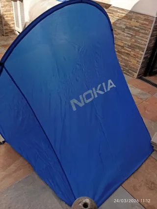 Parasol de playa azul