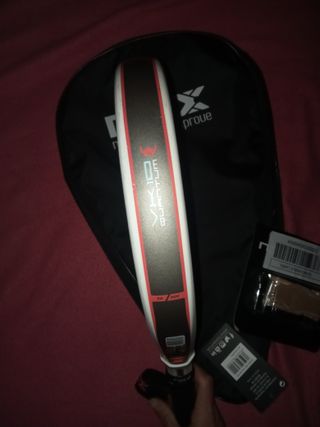 Pala pádel Nox VK 10 Quantum 2025