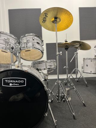 Batería acústica Mapex Tornado completa