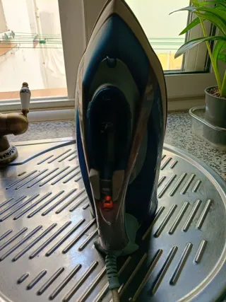 Plancha Philips EasyCare 3220