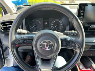 Toyota Yaris Active Tech Híbrido