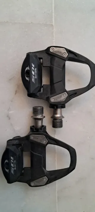 Pedales Shimano 105