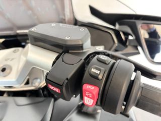 BMW R 1300 RT T.BLACK AÑO2026 2KM