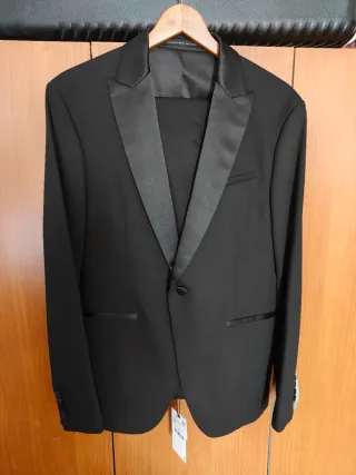 Traje de vestir Zara negro