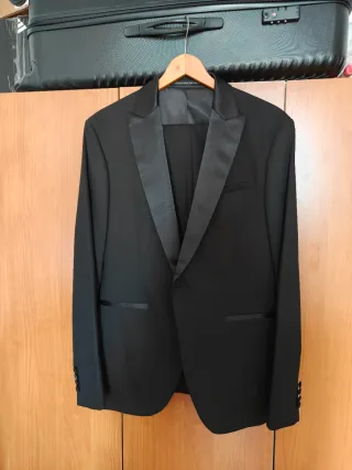 Traje de vestir Zara negro