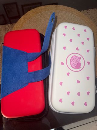 Nintendo Switch con funda protectora