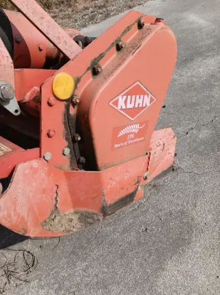 Rotovator Kuhn EL-32 Fresa