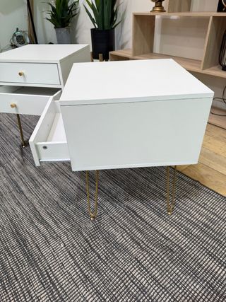 Mesitas de Noche Blancas con Patas Doradas