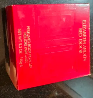 Talco profumato Elizabeth Arden prodotto Vintage.