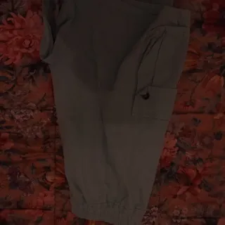 Pantaloncini cargo uomo verdi