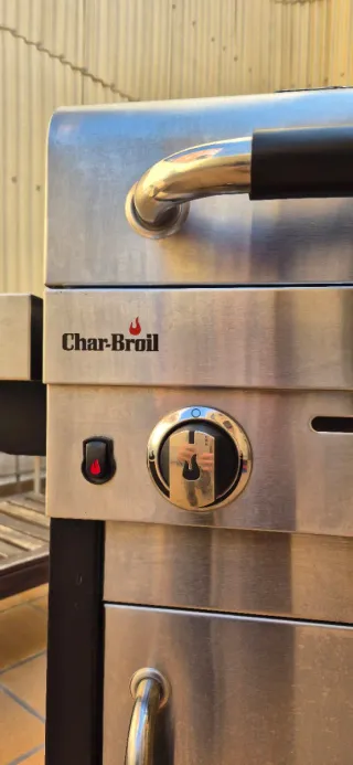 Barbacoa de gas Char-Broil Advantage 225 S