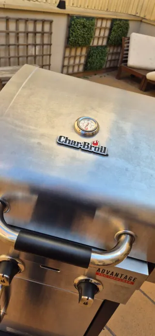 Barbacoa de gas Char-Broil Advantage 225 S