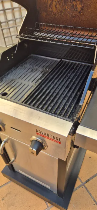 Barbacoa de gas Char-Broil Advantage 225 S
