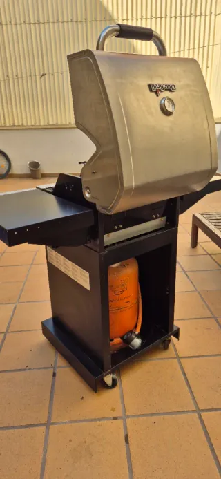 Barbacoa de gas Char-Broil Advantage 225 S
