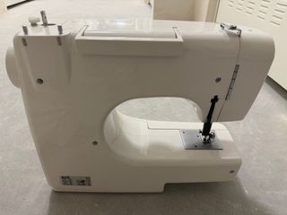 Máquina de coser Alfa