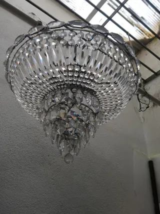 Lámpara de cristal colgante multicolor plateada de