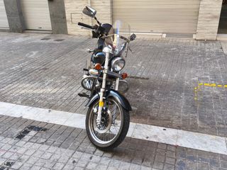 Suzuki Intruder 250cc Negra