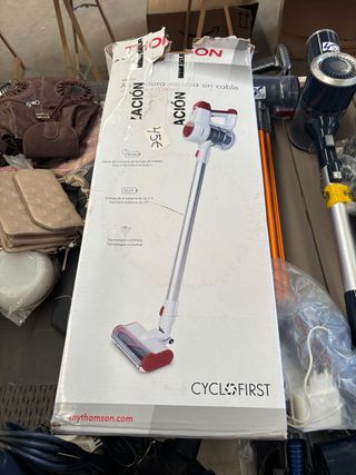Aspiradora Escoba Thomson CycloFirst