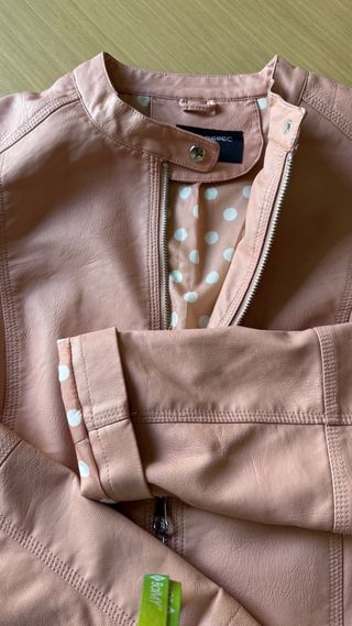 Chaqueta polipiel KELREBEC rosa maquillaje