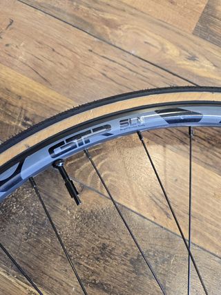 Rueda Delantera GTR SL27 BOOST 29” GRIS 6T