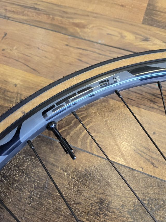 Rueda Delantera GTR SL27 BOOST 29” GRIS 6T