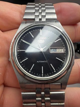 Seiko 5 Automático Negro Plata