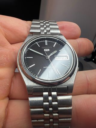 Seiko 5 Automático Negro Plata