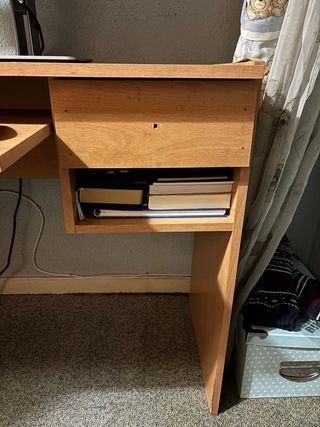 Mesa escritorio con cajón + bandeja teclado