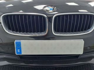 BMW Serie 3 REEKS TOURING 318D (100 KW) 5D