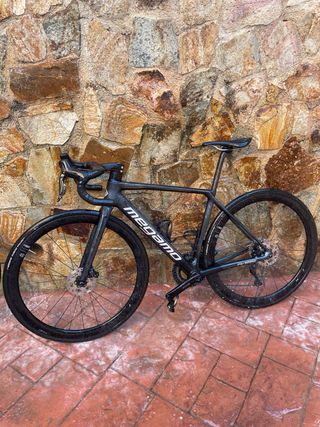 Bicicleta carretera carbono Megamo Raise