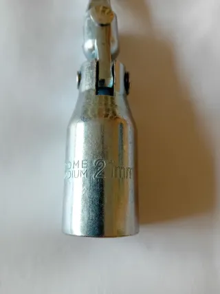 Llave bujía ciclomotor 21mm nueva