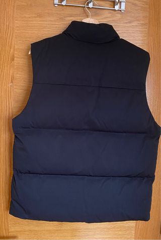 Chaleco acolchado Zara negro sin mangas