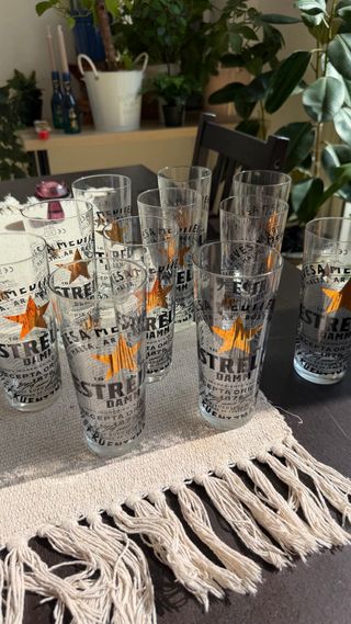 Juego 11 Vasos Cerveza Estrella Damm