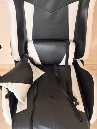 Silla Gaming NEO Negra y Blanca