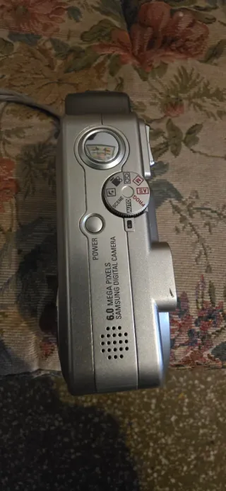 Samsung Digimax A6 Fotocamera Argento