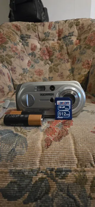 Samsung Digimax A6 Fotocamera Argento