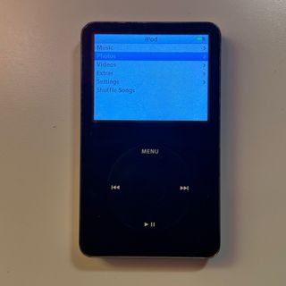 Lote Apple: iPod Classic, iPad Mini y 5 iPhones