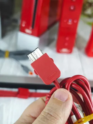 Consola Nintendo WII Roja Ed New Super Mario Bros