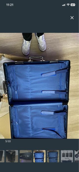 Maleta Rígida Negra con Ruedas