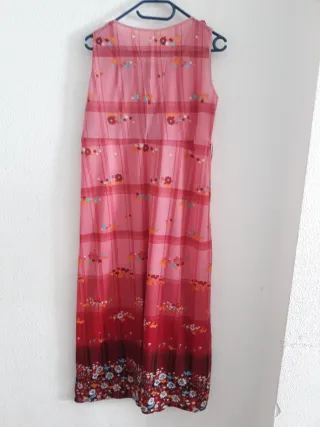 Vestido largo floral rosa y rojo