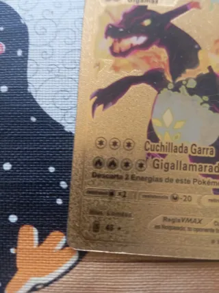Carta Pokémon Charizard VMAX PS 330