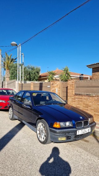 BMW E36 BERLINA