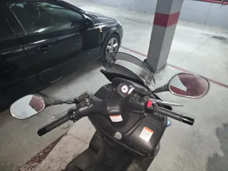 Suzuki UH200 Maxi Scooter Automática