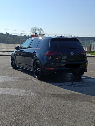 Volkswagen Golf R 310 7.5